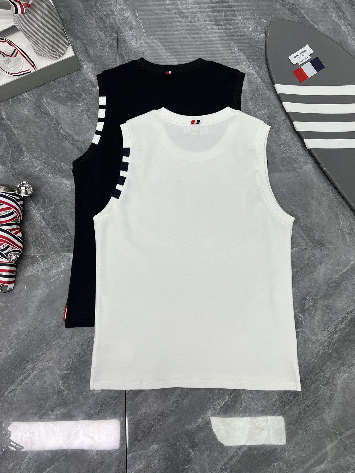 sleeveless T-shirt | Thom Browne