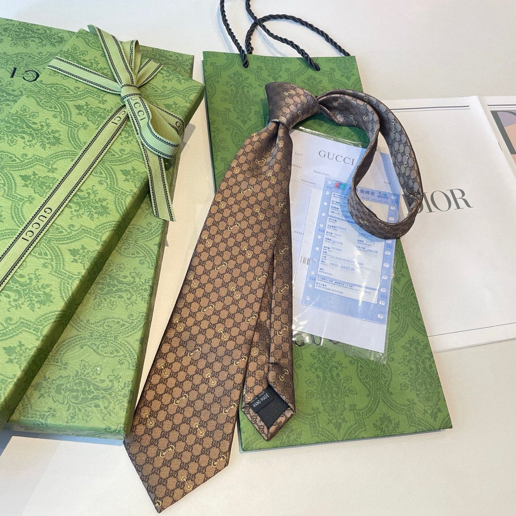 Gucci Style Men's GG Diamond Jacquard Silk Tie