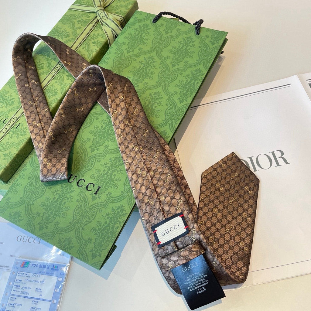 Gucci Style Men's GG Diamond Jacquard Silk Tie