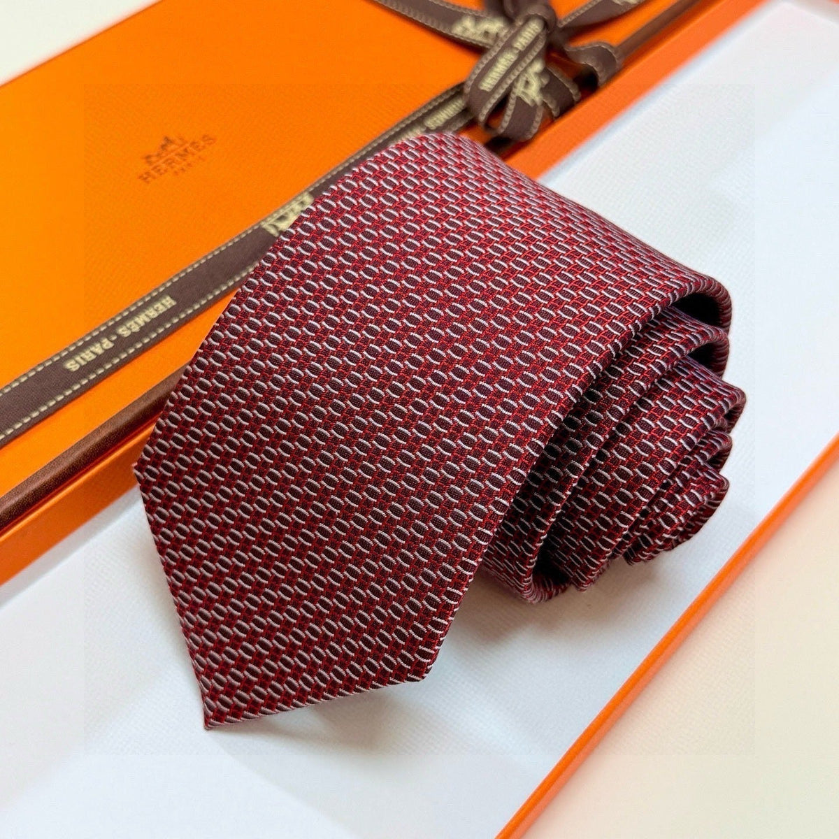 Hermes Style Men's Micro Geometric Silk Tie
