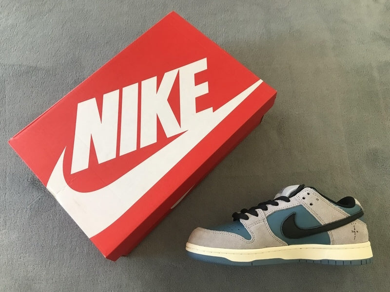Travis Scott x PlayStation x Nike Dunk Low SP Grey Blue Reps Sneaker CU1726-400