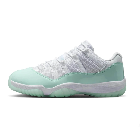(WMNS) Air Jordan 11 Retro Low 'Igloo'