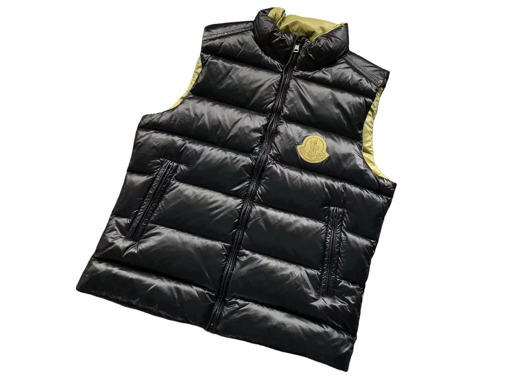 Moncler Sumido Gilet in Black
