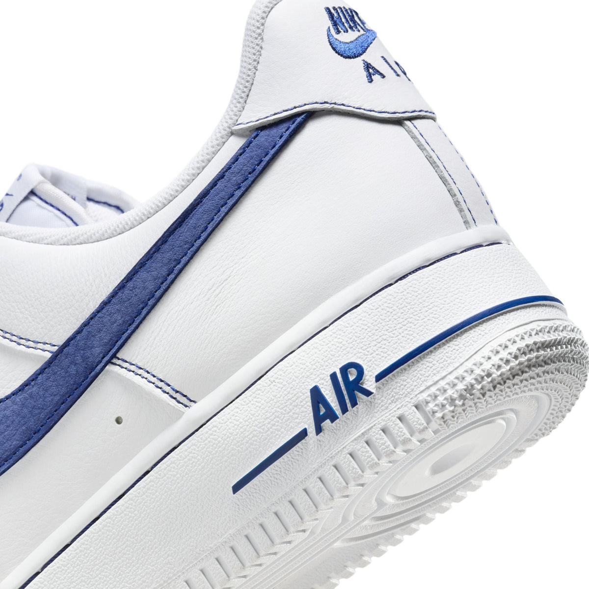 Nike Air Force 1 '07 LV8 - HQ2037-100