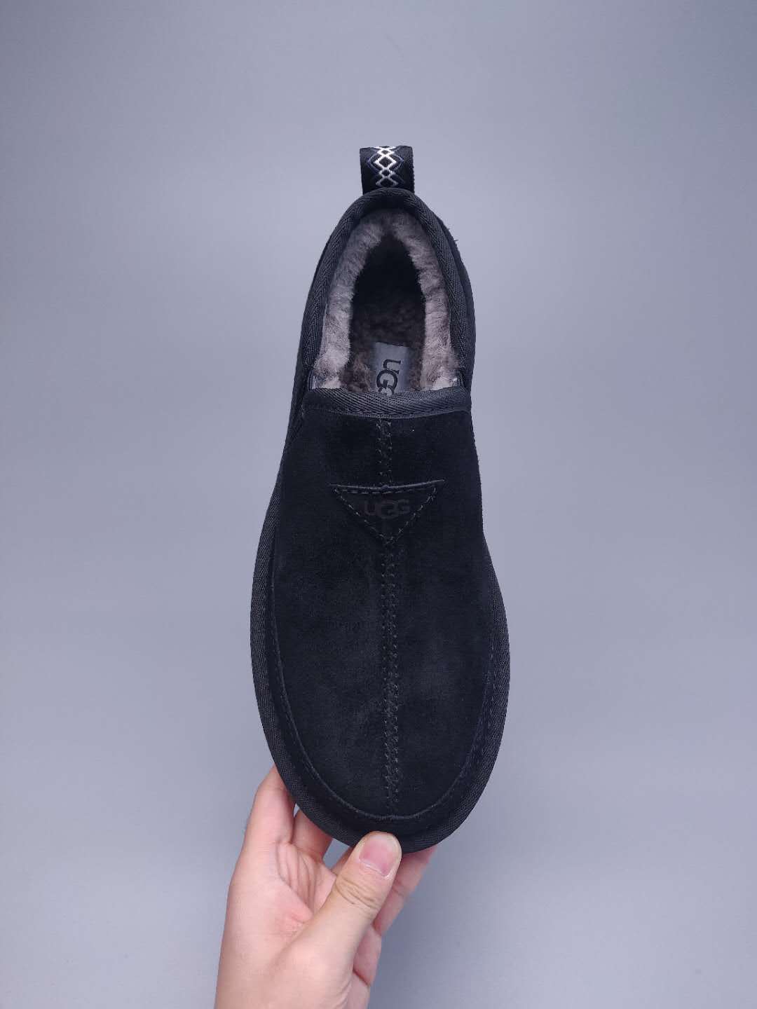 Black Men’s Slip-On Low-Top Sneakers — New Arrival | In Stock