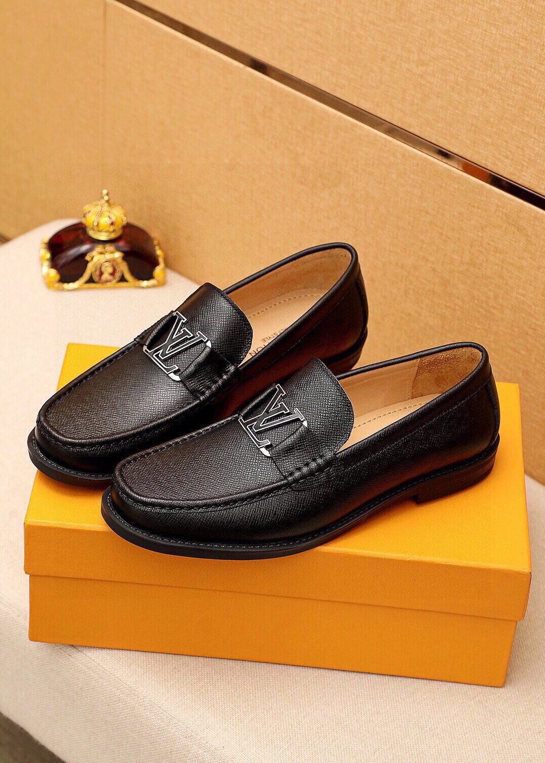 Louis Vuitton Black Leather Hardware Loafers - Rubber Outsole