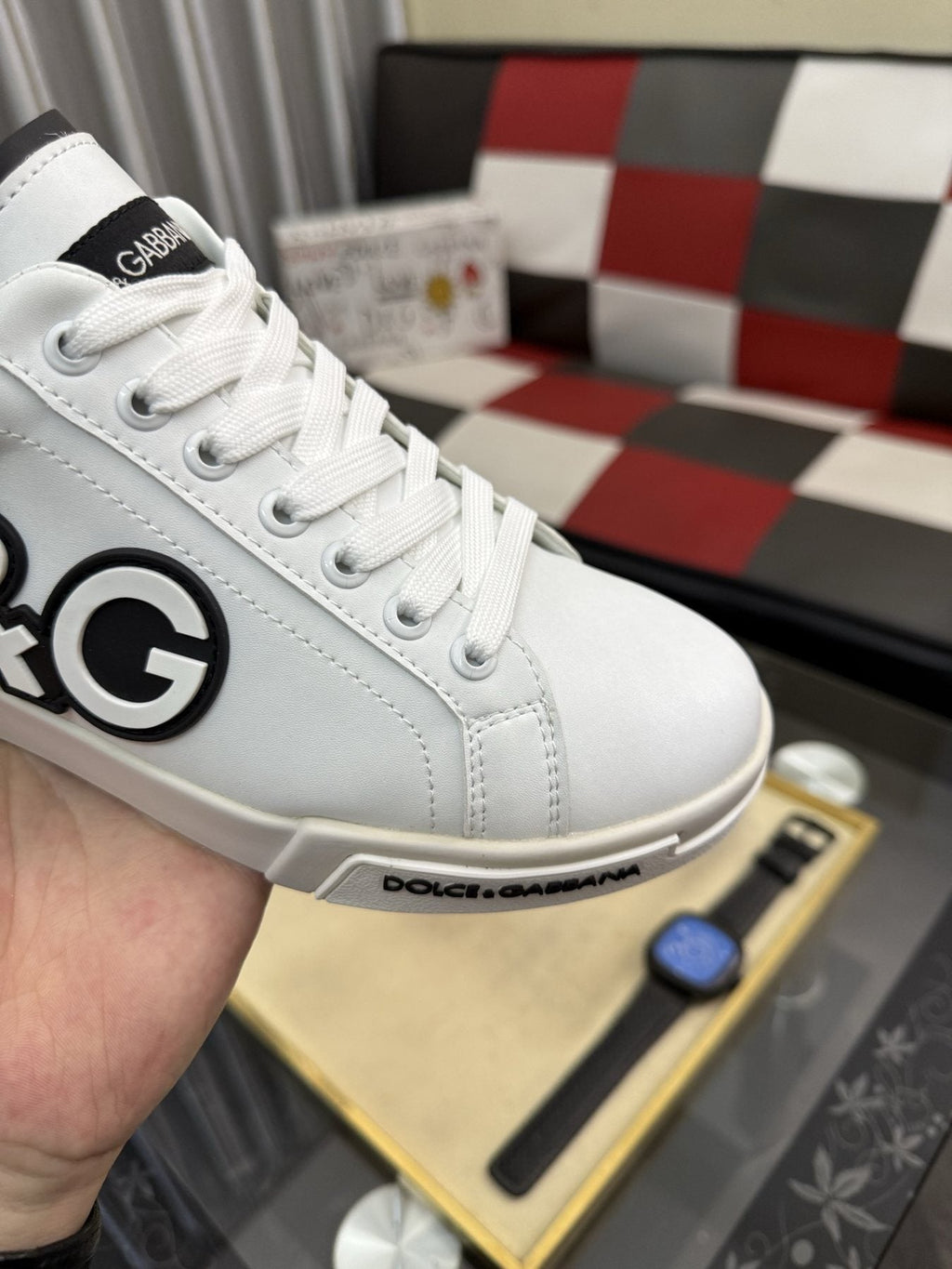Dolce & Gabbana White Logo Low-Top Sneakers - Black Heel Accent And White Sole