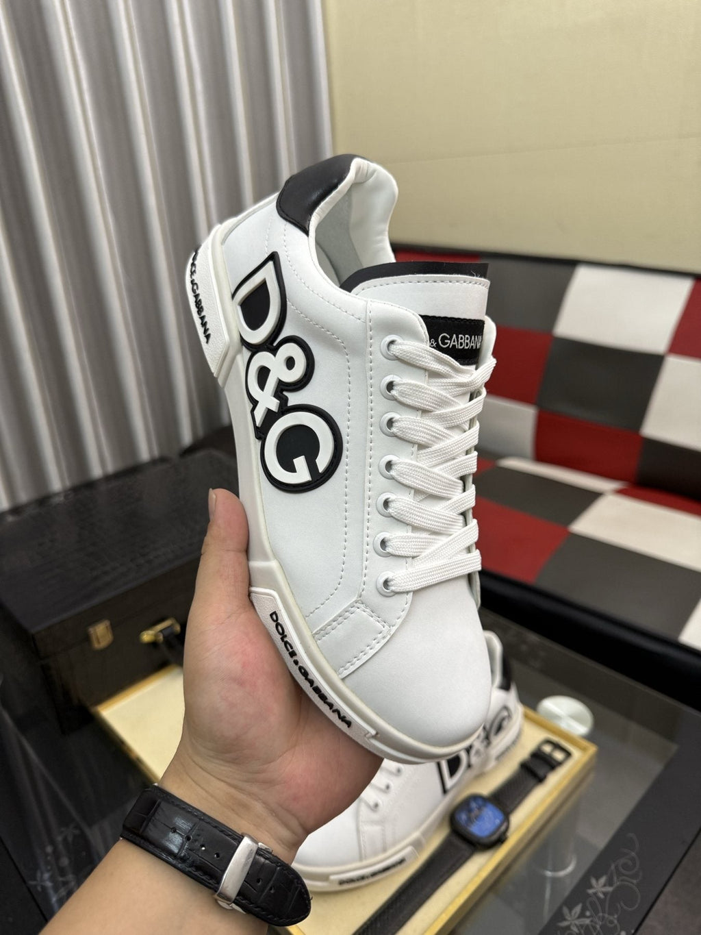 Dolce & Gabbana White Logo Low-Top Sneakers - Black Heel Accent And White Sole