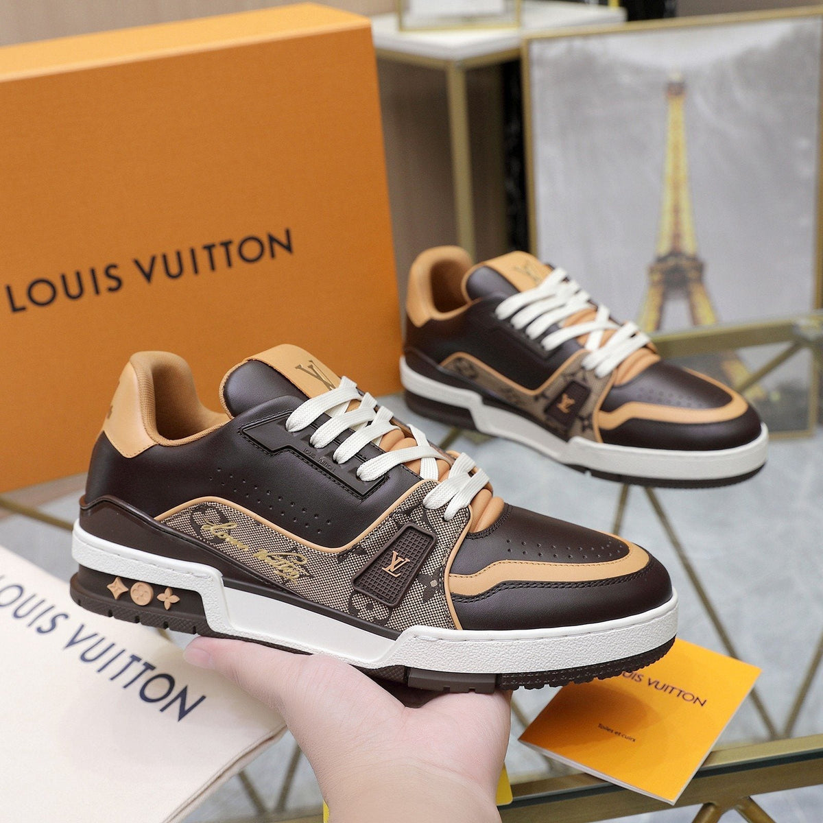 Louis Vuitton Low-Top Sneakers - Padded Collar
