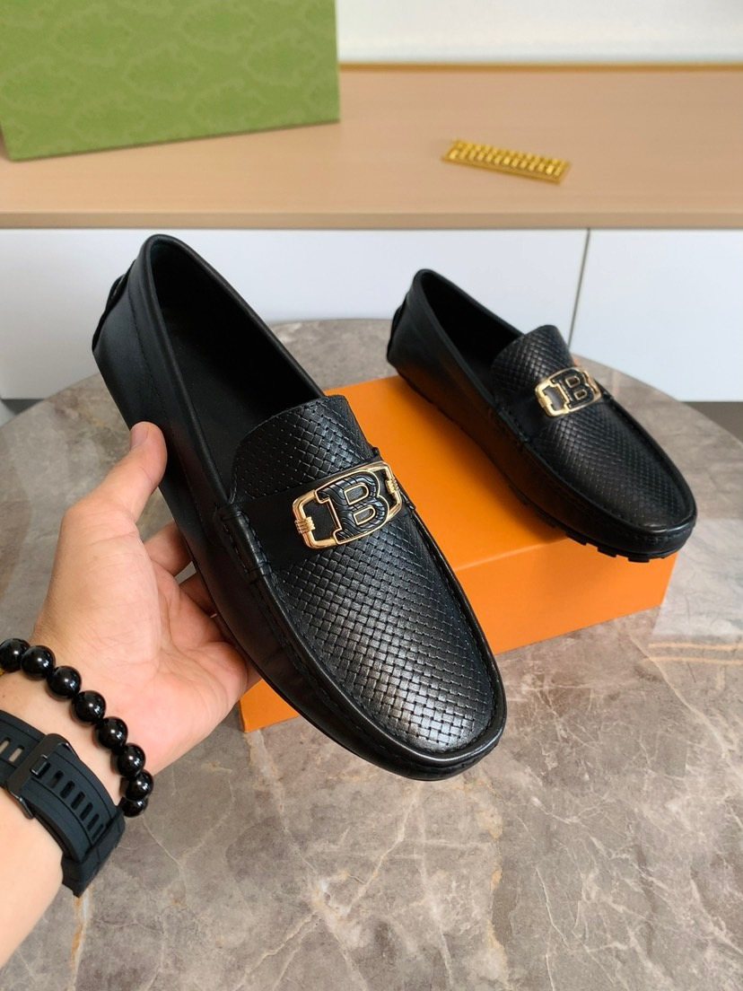 Men's Textured Ornament Loafers
