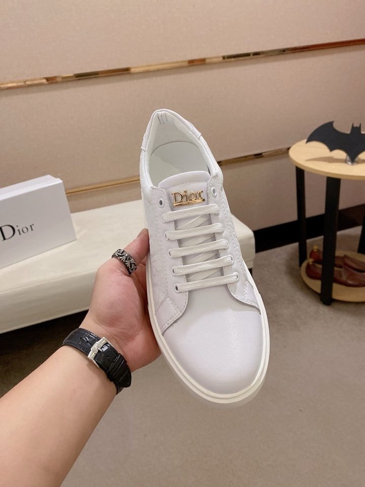 Dior Men's Low-Top Lace-Up Sneakers