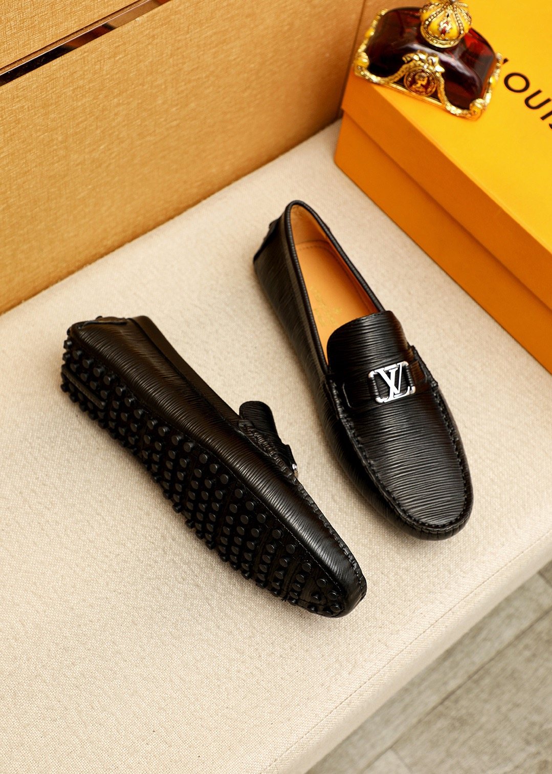 Louis Vuitton Textured Driving Shoes