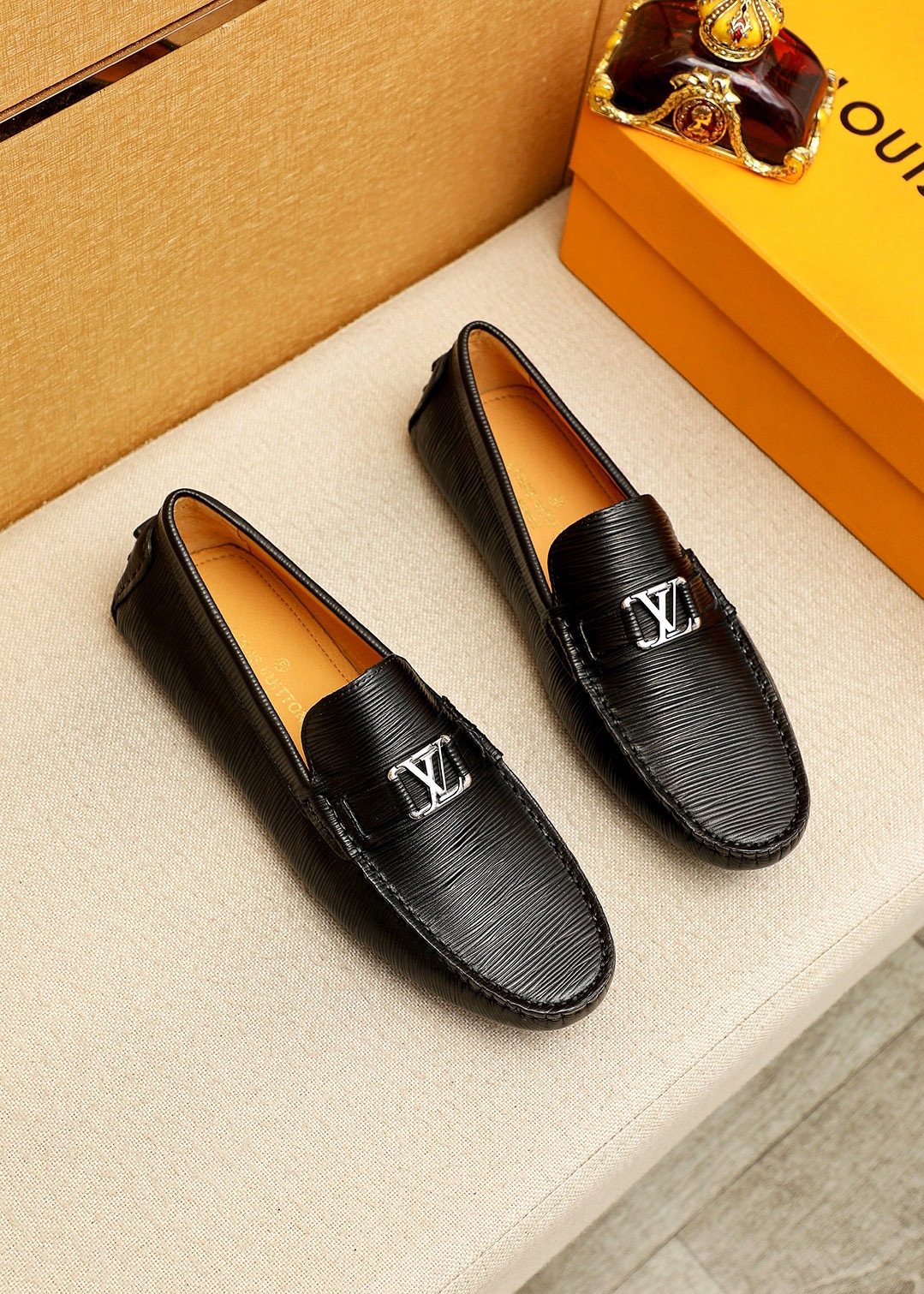 Louis Vuitton Textured Driving Shoes